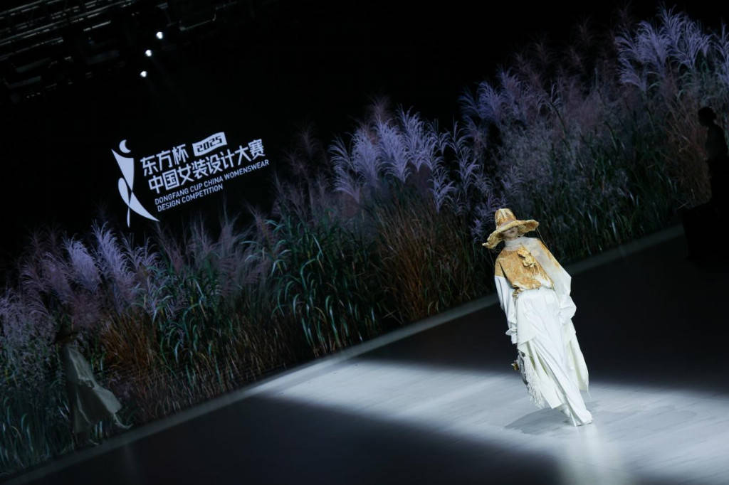 东方杯•2025中国女装设计大赛获奖作品展示